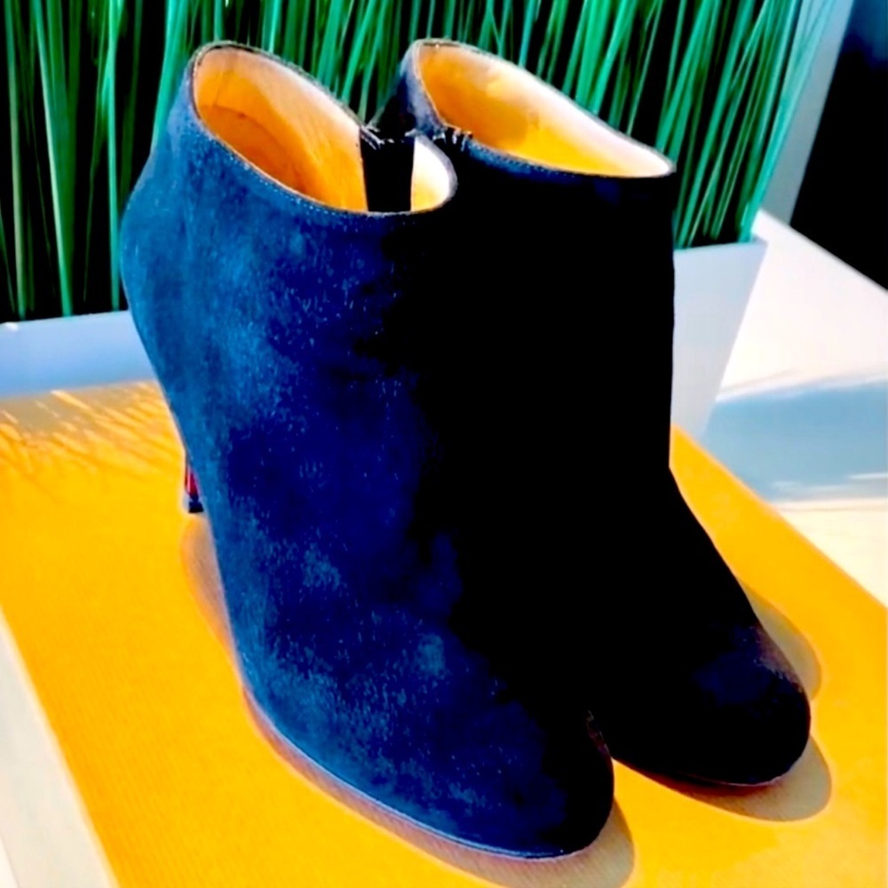 Women's Black Suede Ankle Booties - Classic Style